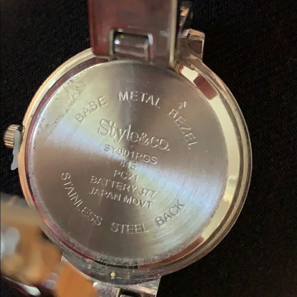 Style & co round face watch - Picture 3 of 4